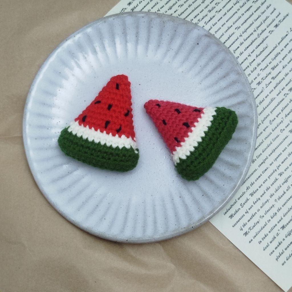 💯 % แตงโมโครเชต์แฮนด์เมด 🍉 พวงกุญแจ手钩工针西瓜🍉Keykey kladle