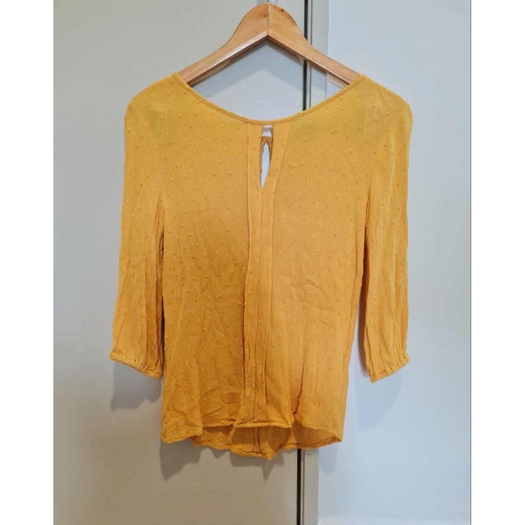 เสื้อเบลาส์ทํางานแขน Zalora 3/4
