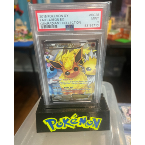 PSA Graded Card Stand ธีม Pokeball