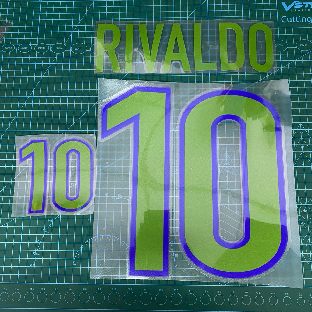Nameset + numbering + Rivaldo 10 + ชื่อสําหรับเจอร์ซีย์