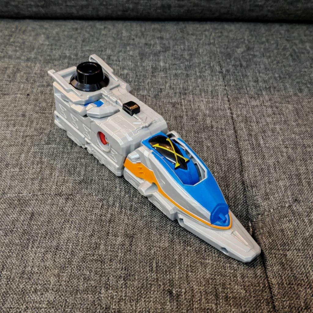 ใช้ BANDAI DX Lupin Patren X Train Silver VS Dial Fighter Trigger Machine Vehicle Super Sentai Patra