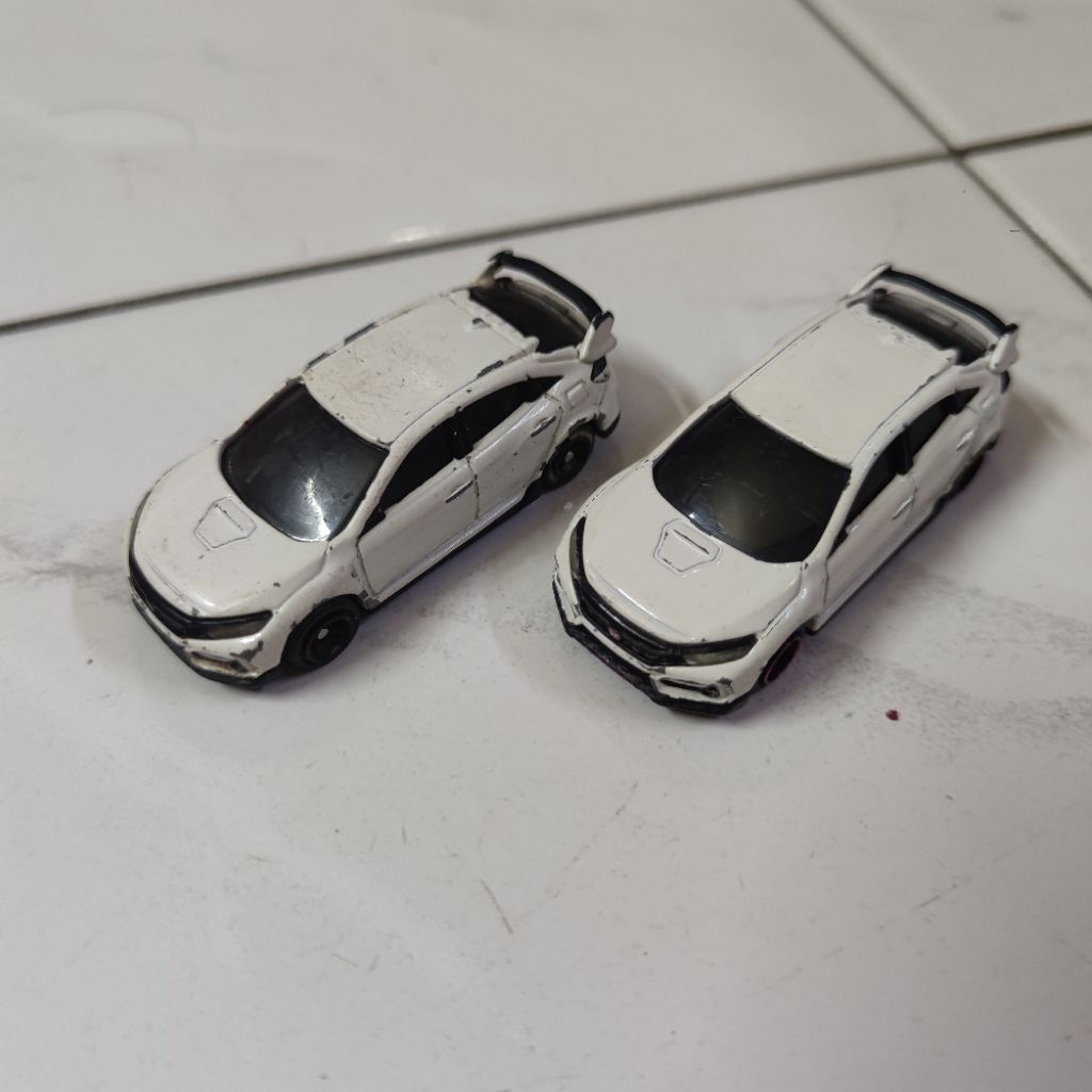 แต้มสี!!! TOMICA 58 1/64 honda civic fk8r fk8 type r 2017