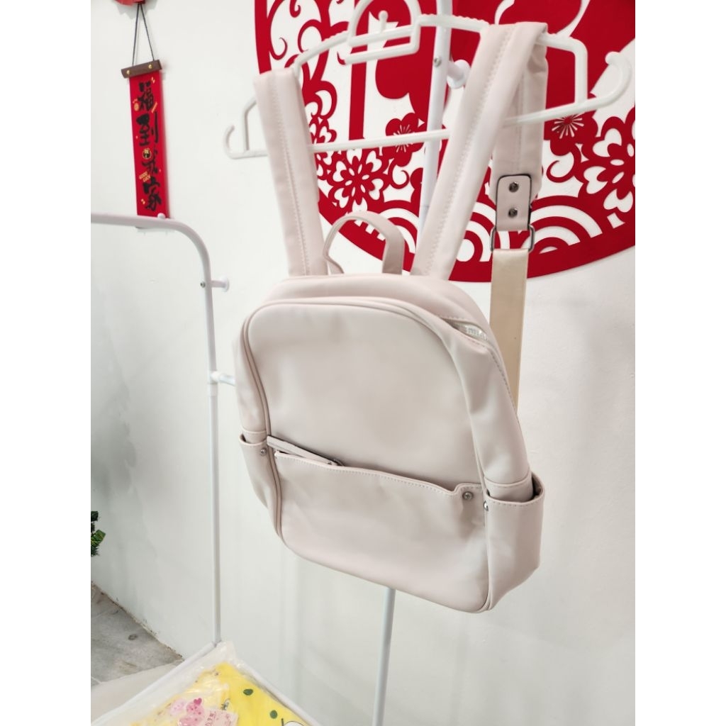 PRELOVED SECOND-HAND SHOULDER BAG & BACK BAG