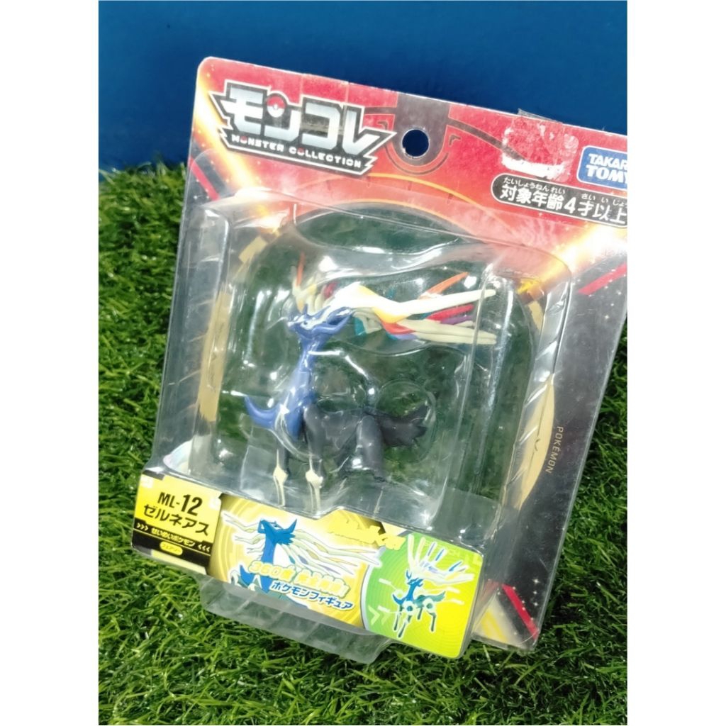 XERNEAS POKEMON TAKARA TOMY MONCOLLE (UNOPENED, OLD PACKAGING)