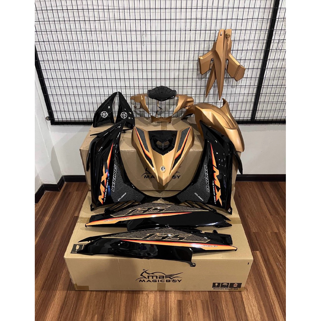 ฝาครอบชุด LC135 V4-V7 MX KING GOLD-VN - BLACK GOLD