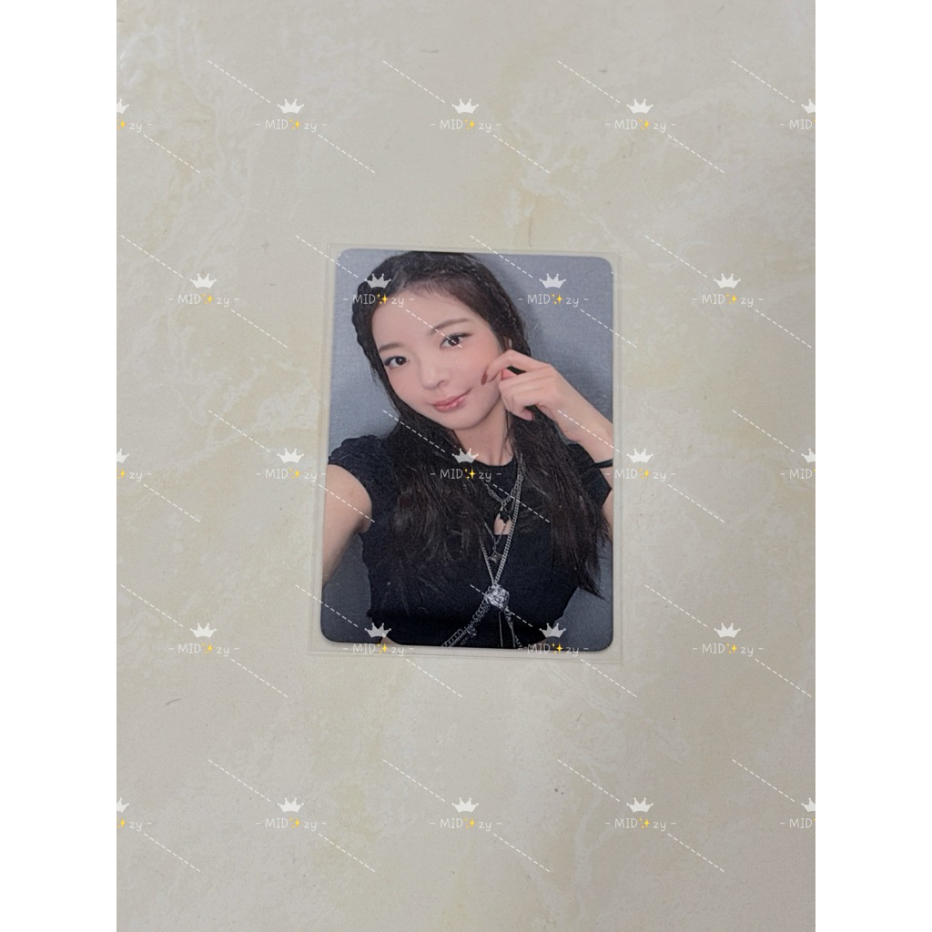 ITZY TUNNEL VISION TOWER RECORDS OFFICAL โฟโต้การ์ด