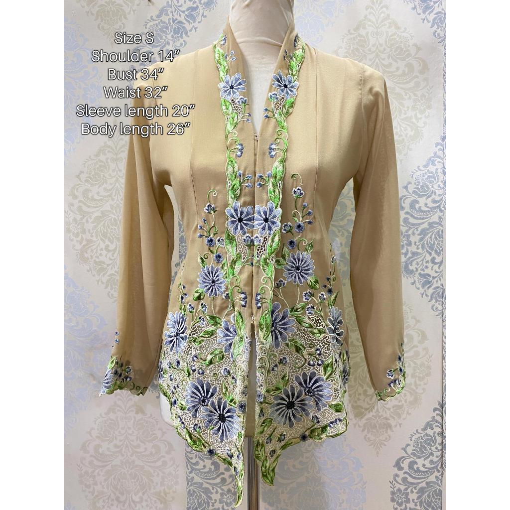 เสื้อ Nyonya Kebaya ไซส์ S มีกระดุม