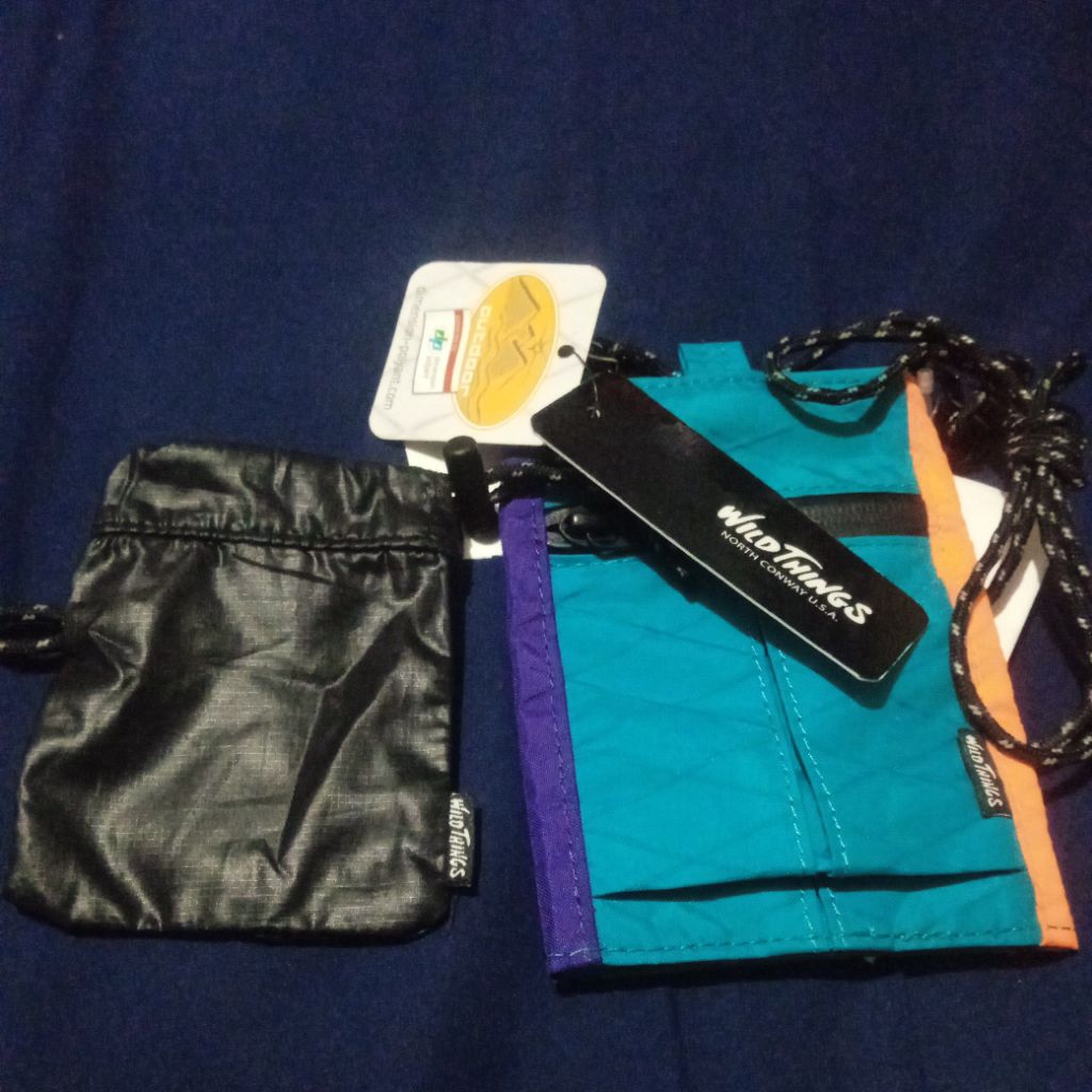 กระเป๋าคล้องคอ WILD THINGS X-PAC (Siri WT-380-2901-MULTI)