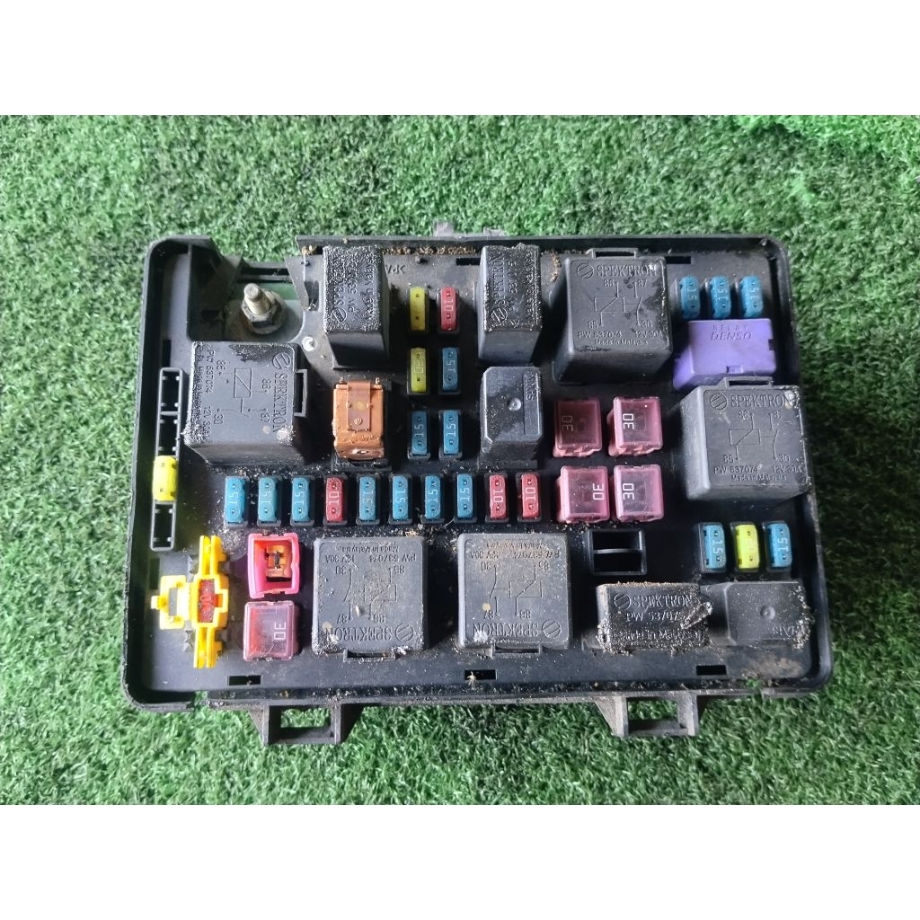 กล่องฟิวส์ proton Gen2 gen2 (USED ITEM)