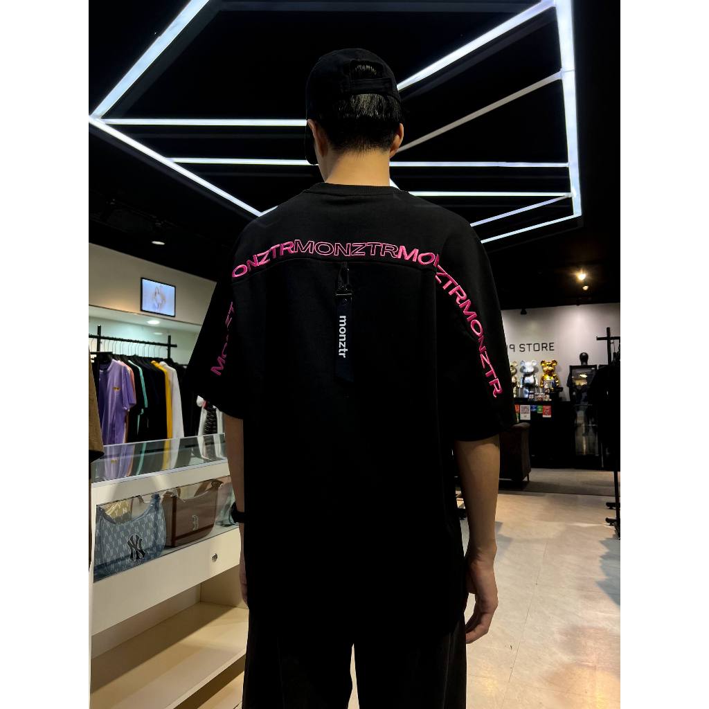 MONZTR ESSENTIAL STRAP TEE BLACK/PINK