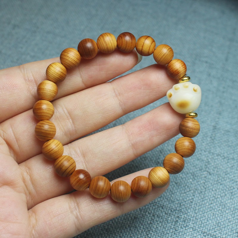 Cypress Cypress Cypress Aged High Oil Type พร้อม Cat Claw Thuja 8 มม.ฟางมาพร้อมกับมัน