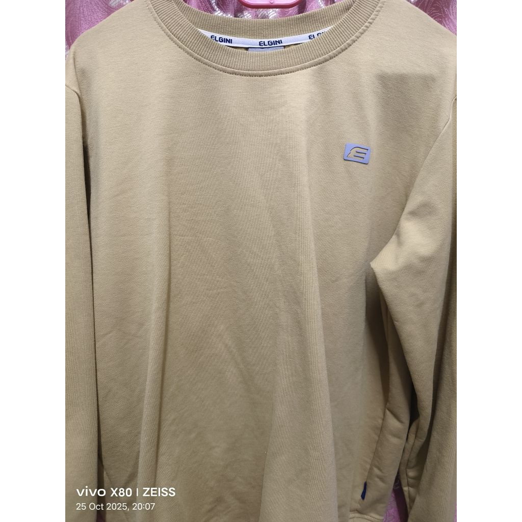 Preloved ️ เสื้อยืด elgini