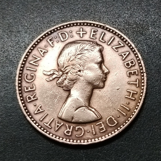 UK Queen Elizabeth II Half Penny 1963