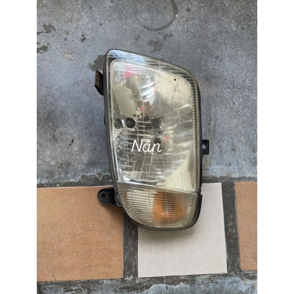 ไฟหน้า JDM daihatsu Mira l7 coure licca ซ้าย