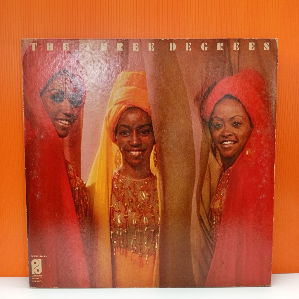 RR50-53 LP TERPAKAI [ THE THREE DEGREES ] LP มือสอง < G >