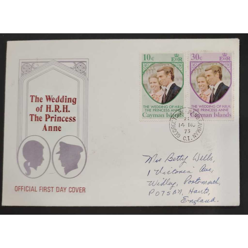 CAYMAN ISLANDS , THE WEDDING OF HRH THE PRINCESS ANNE, FIRST DAY COVER , FOXING!
