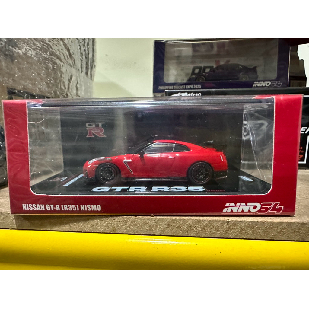 INNO GT-R R35 NISMO สีแดง/ดํา edition