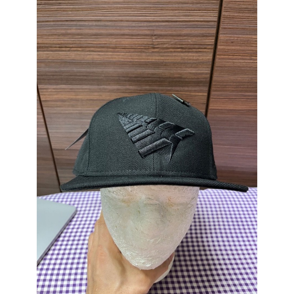NE X Paperplane Full Black 9 Fifty Baseball Cap ปรับ Snapback