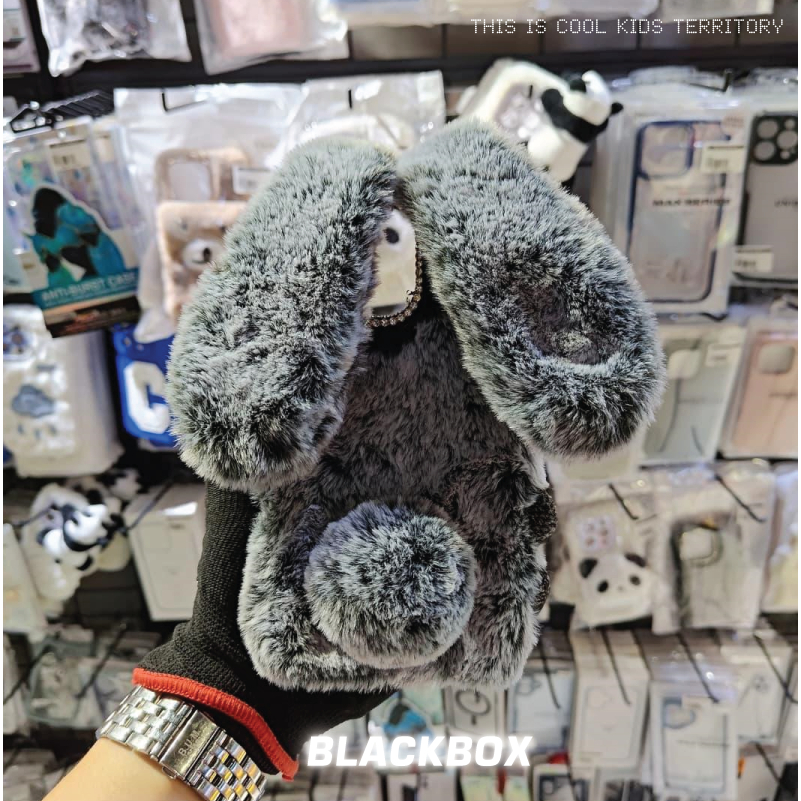 C17 Fluffy Rabbit เคสโทรศัพท์สีเทาเคส IP 13 Pro Max / IP 14 Pro Max / IP 16 / IP 16 Pro / IP 16 Pro 