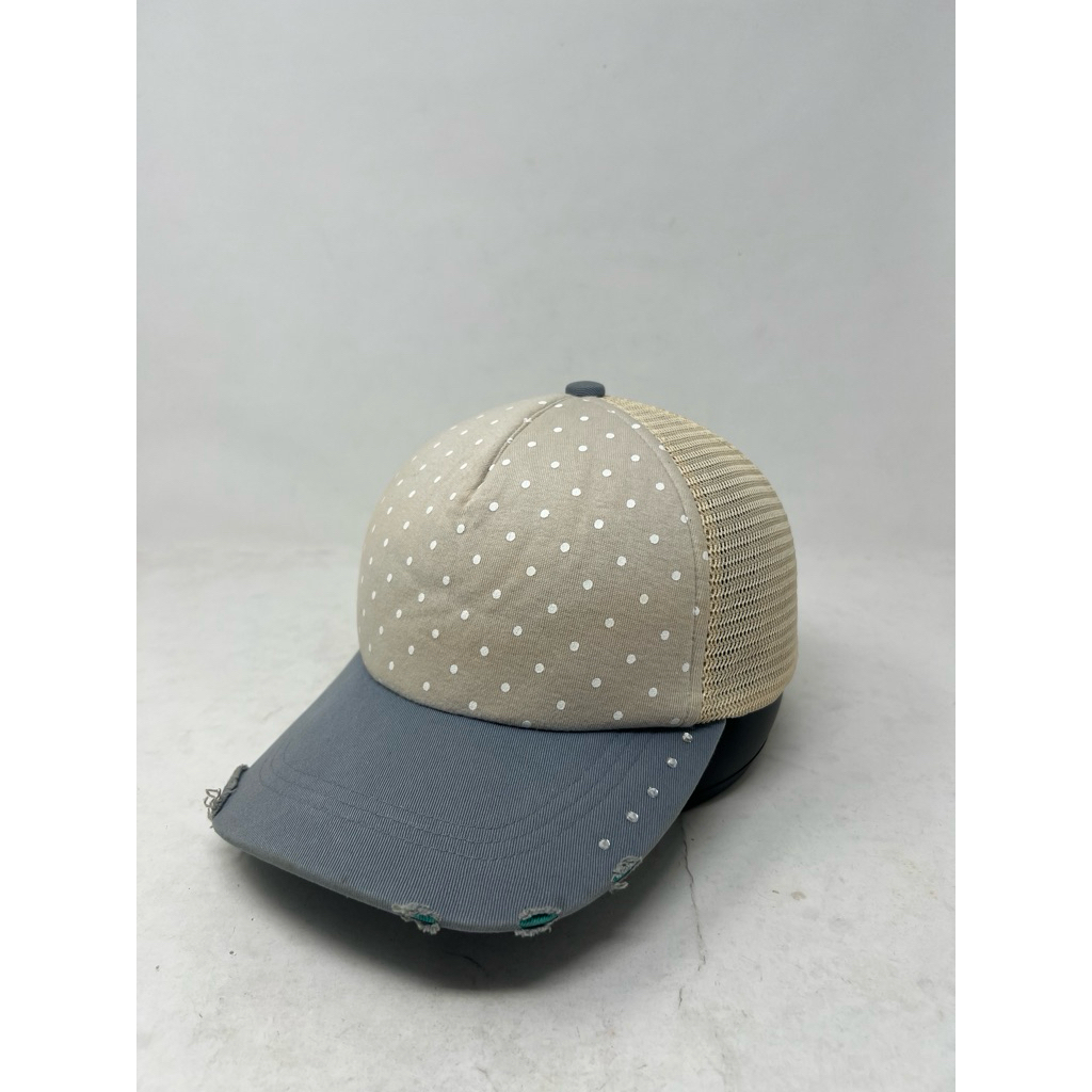 หมวกด้อยสีของ Benetton Dotted (TPI BUNDLE)