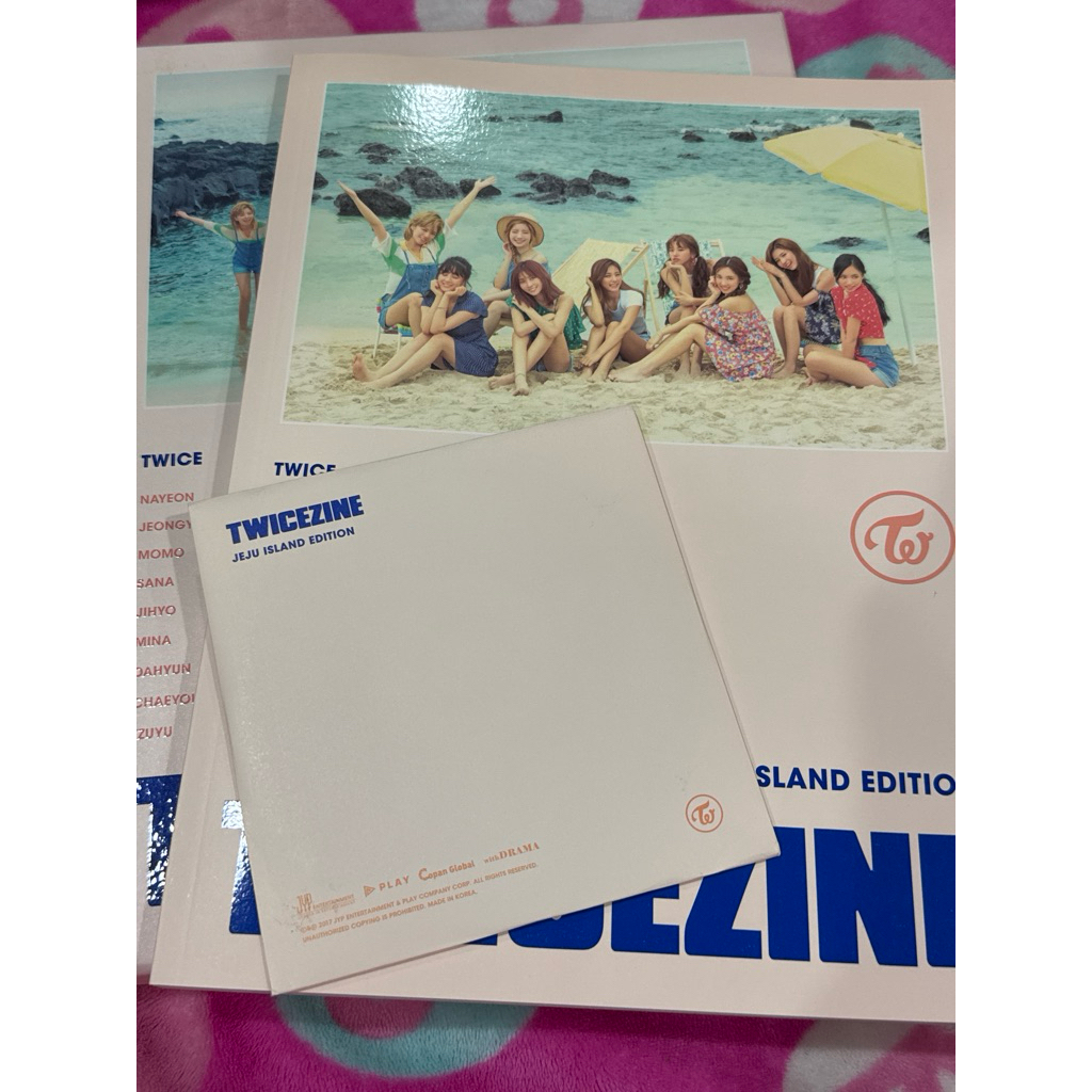 [NO INCLUSIONS] โฟโต้บุ๊คอย่างเป็นทางการ TWICE TWICE TWICE ZINE Jeju Island Edition
