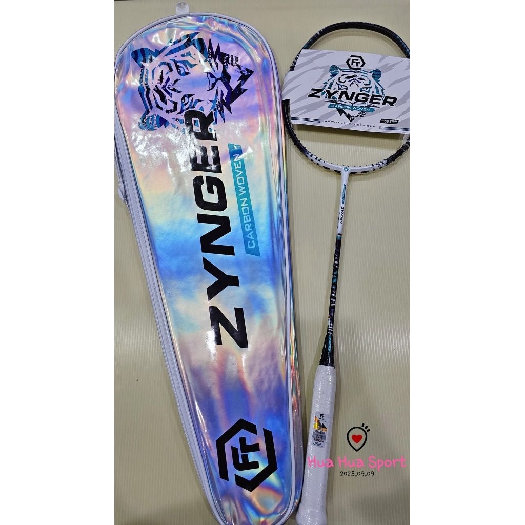 ไม้แบดมินตัน Felet Carbonทอ Zynger (เฉพาะกรอบ)