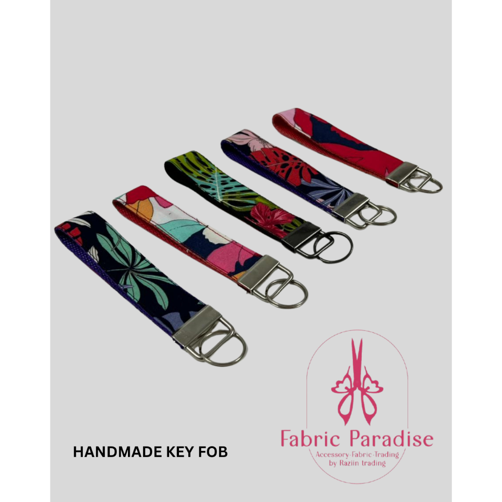 HANDMADE KEY FOB KEYCHAIN/ WRISTLET/KEYCHAIN/KEYRING