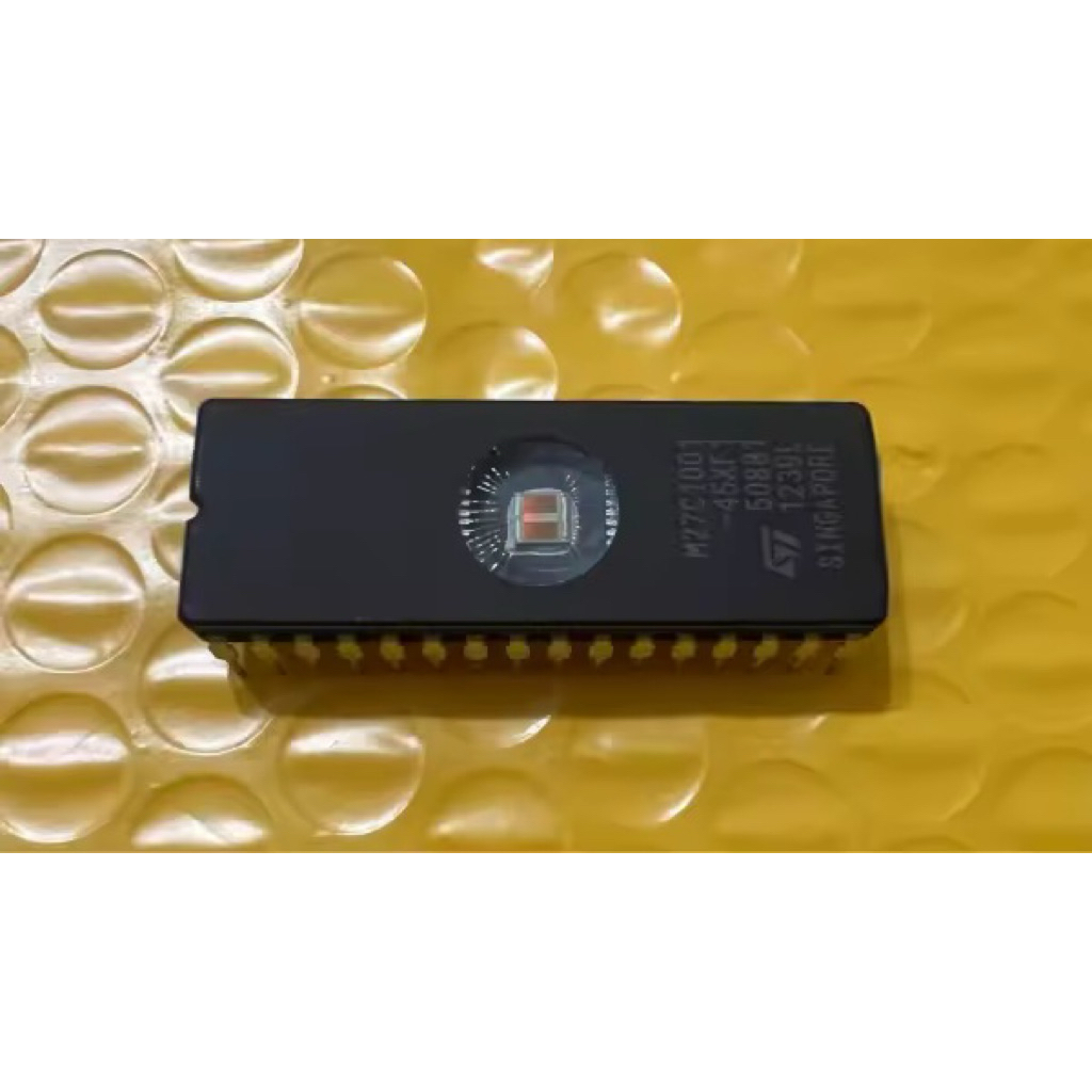 FDIP-32 M27C1001 27C1001 1 Mbit (128 Kbit x 8) UV EPROM และ OTP EPROM
