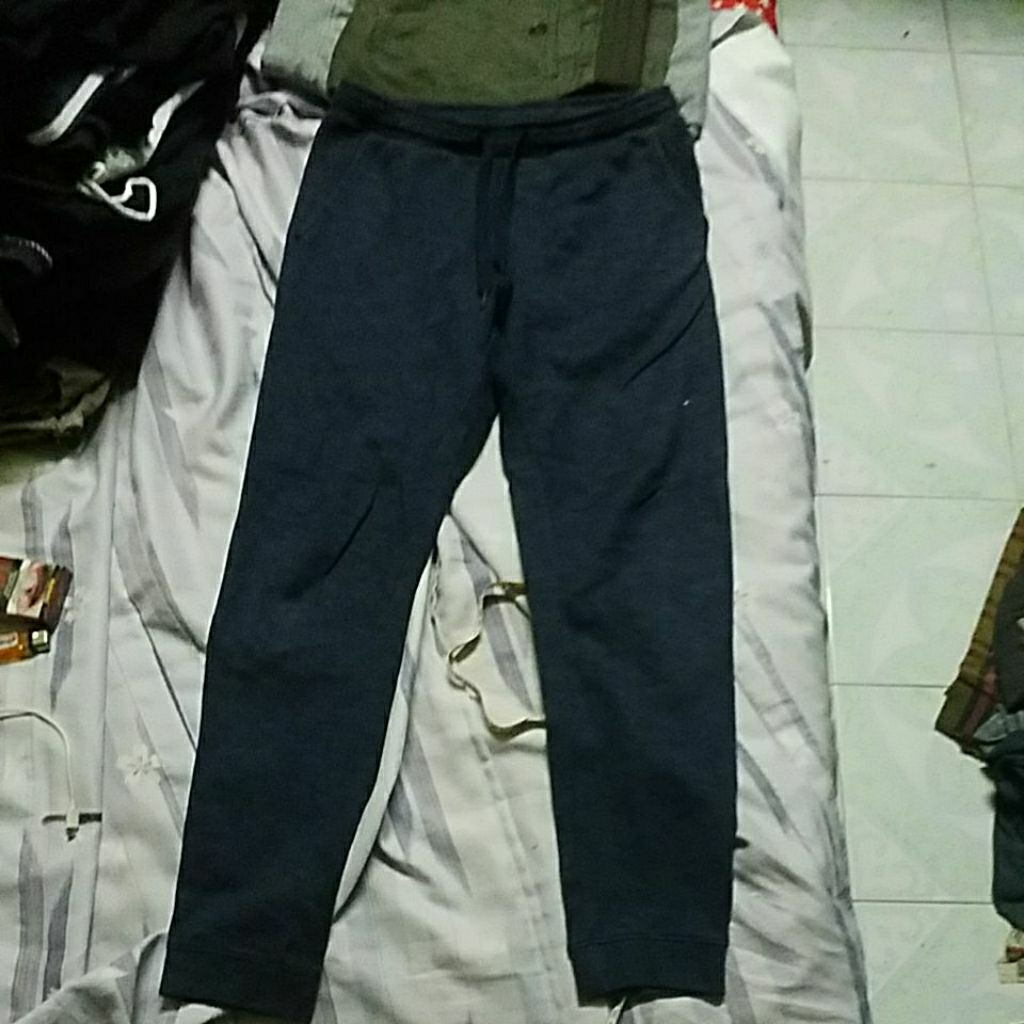 GU SWEATPANT JOGGER SIZE M 28 36X38 นิ้ว