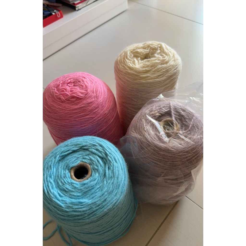 500g MEDIUM TICK ICELANDIC YARN