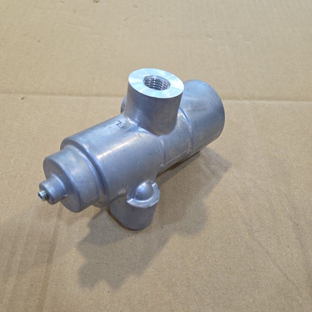 วาล์วลด Hino Validus 500 700 -S4760-EW010