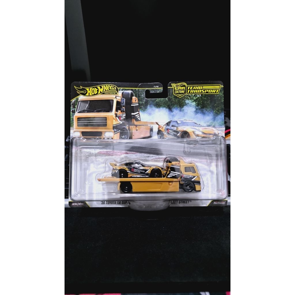 HOTWHEELS ขนส่งทีม Toyota Ae86