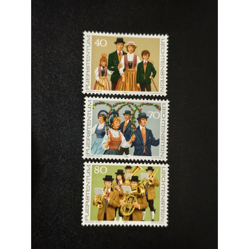 CE214 Liechosteine ปี 1980 เครื่องแต่งกายแบบดั้งเดิม แสตมป์ครบชุด 3v MNH