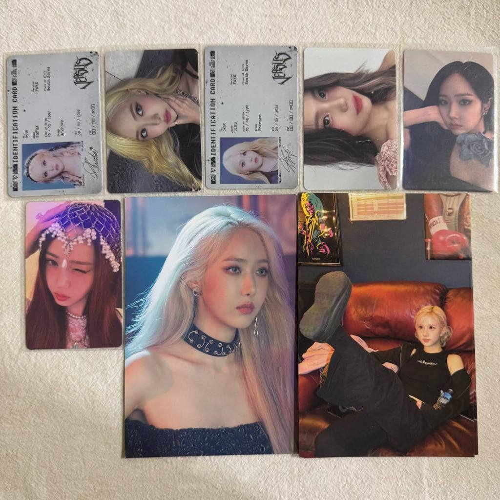 VIVIZ VERSUS VOYAGE อัลบั้มสะกดรูปถ่าย - Eunha SinB Umji