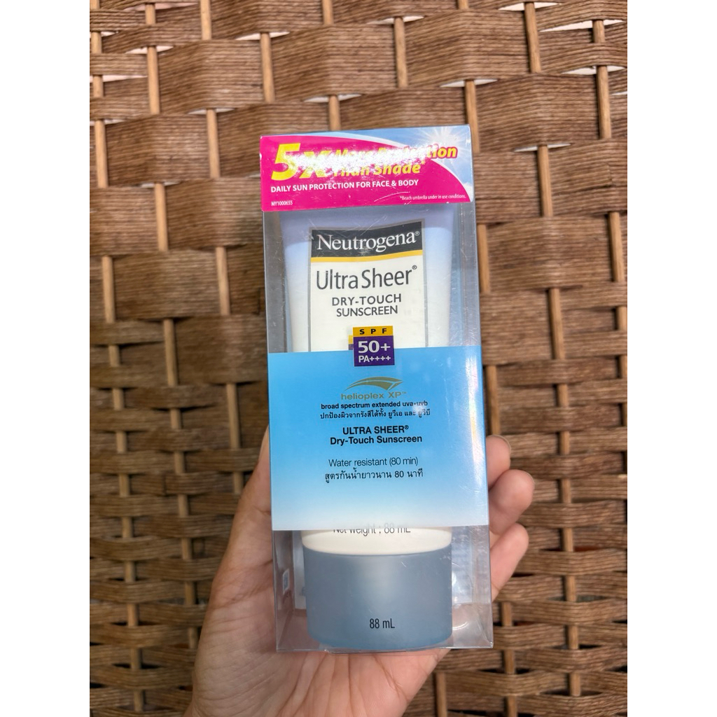 นูโทรจีน่า ครีมกันแดด Neutrogena Ultra Sheer Dry Touch Sunscreen spf50+ Pa+++ 88มล.