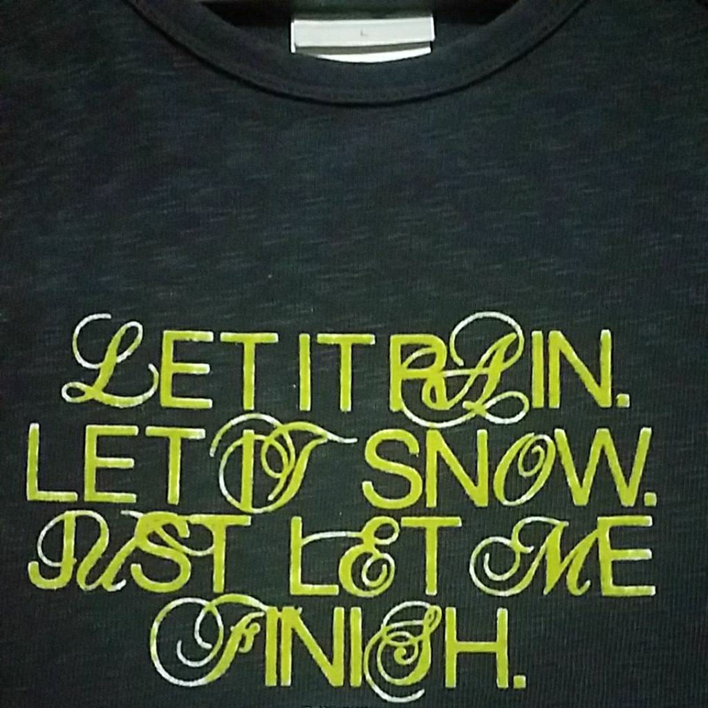 เสื้อเชิ้ตพร้อม NICE SCRIPT SIZE 18X25 INCH