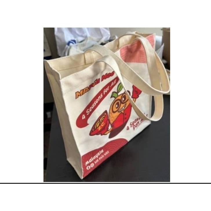 กระเป๋าผ้าใบ MR PAN MEE