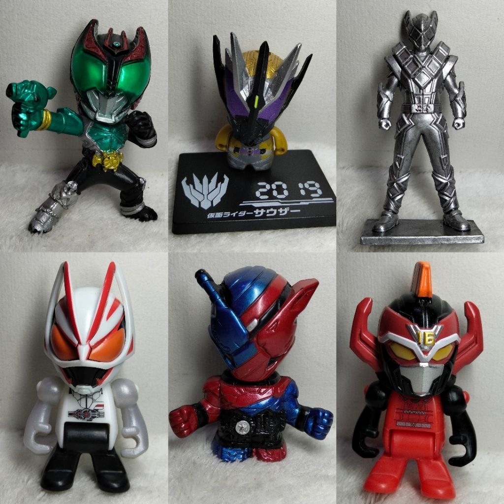 Preloved kamen rider ฟิกเกอร์ KM11 kiva thouser build บาธบอมบ์