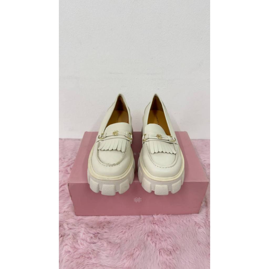 CN Kessie Platform Loafer in Chalk (ไซส์ 38)