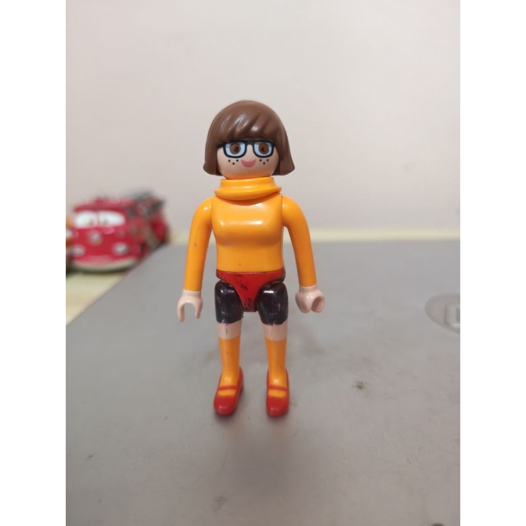 Playmobil Velma Dinkley Scooby Doo (ปากกามาร์คออนทั้งขา)