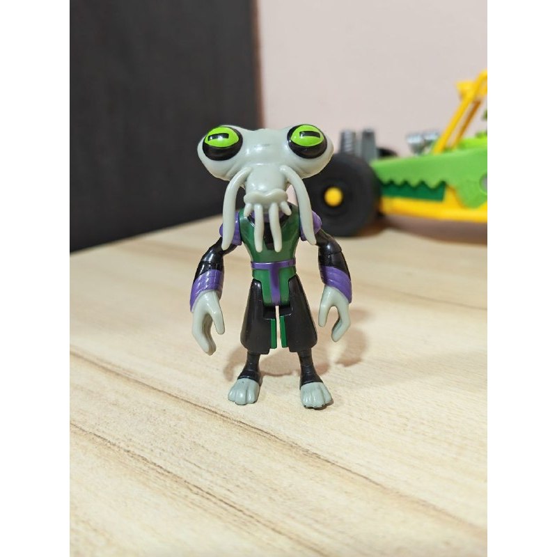 Ben 10 Bandai Omniverse Ultimate Alien Azmuth Figure