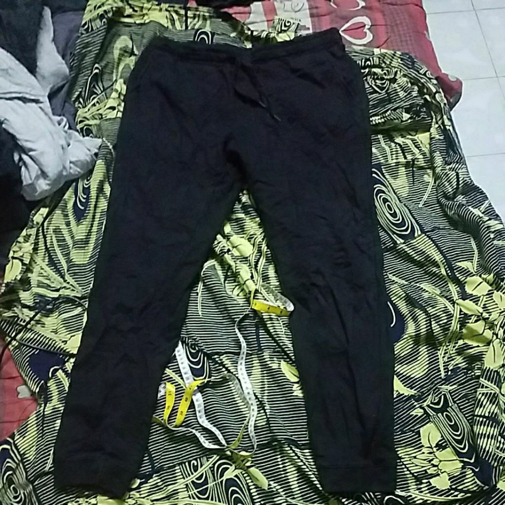 GU SWEATPANT JOGGER SUPER BLACK LIKE NEW SIZE XL 34 38x39 นิ้ว