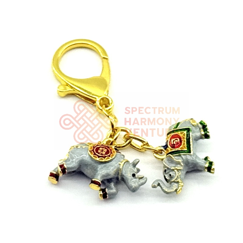 Active Rhinoceros & Elephant Amulet พวงกุญแจ Feng Shui Cure สําหรับ 7 Robbery / Betrayal / Violent S