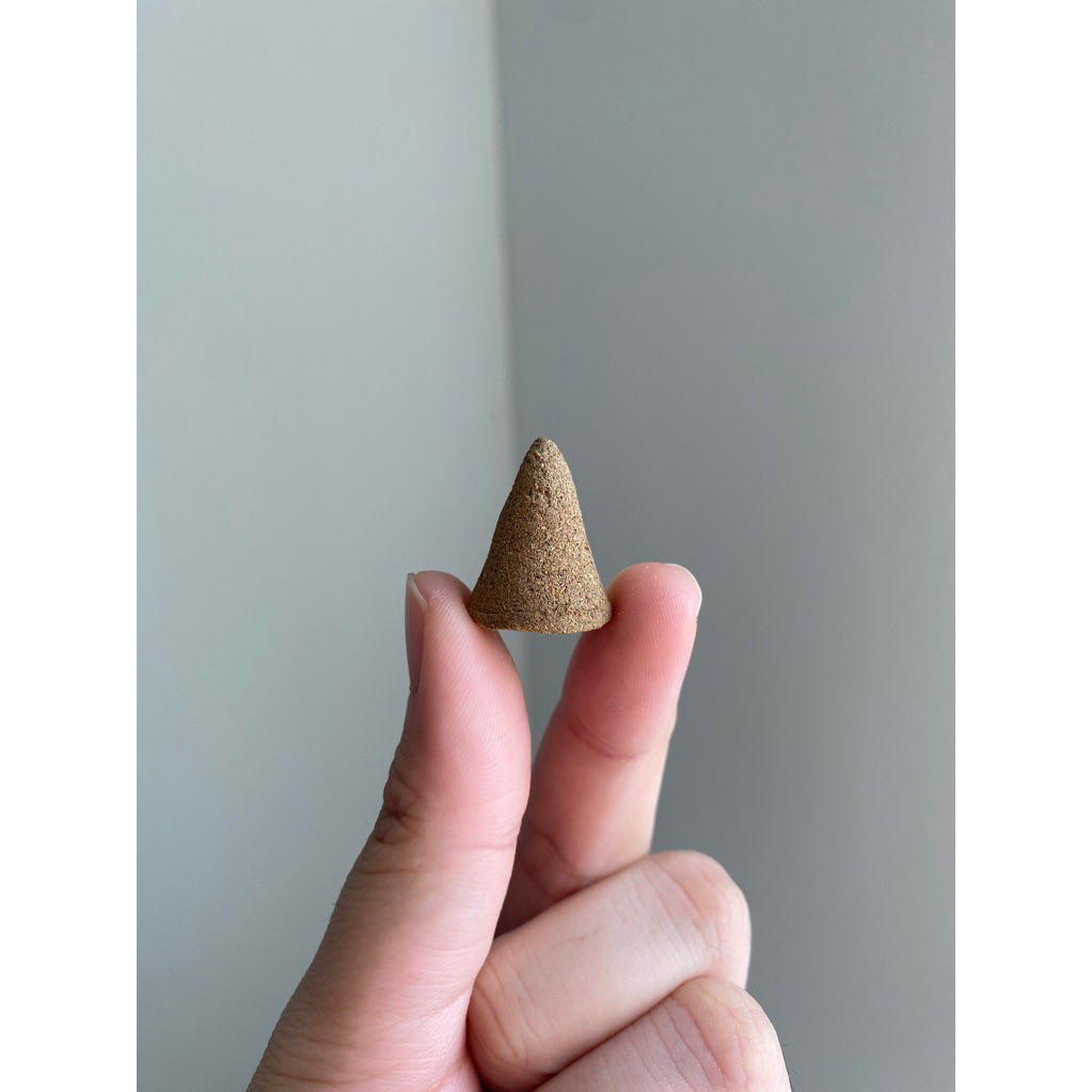 Sage+Palo Santo Incense Cone .หญ้า+圣木香