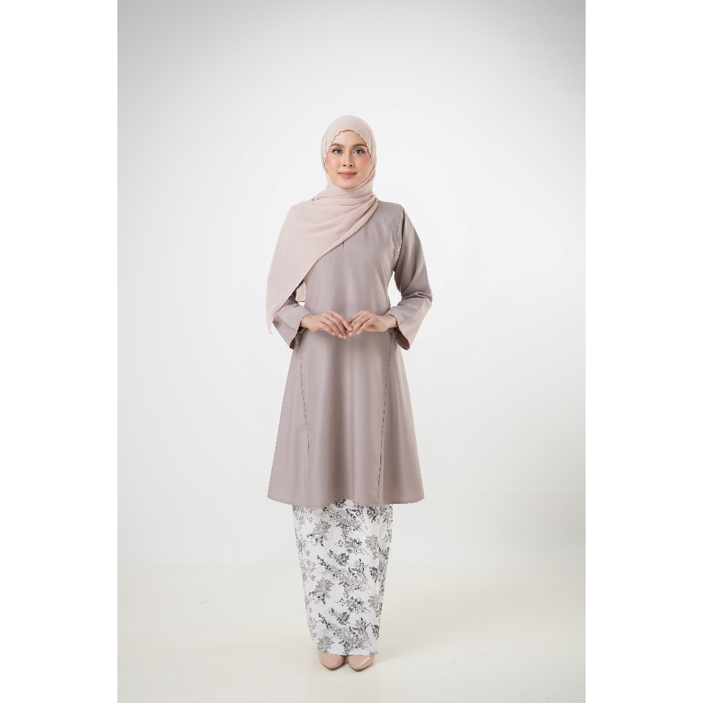 Polite Heritage Baju Kurung Riau Camellia Flower