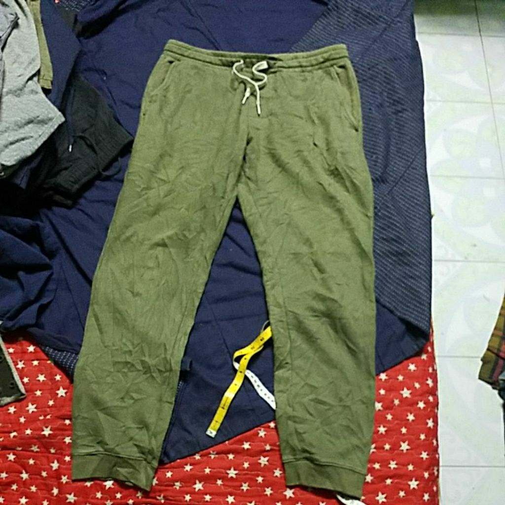 GU SWEATPANT JOGGER สีเขียว SIZE L 32 40X39 นิ้ว