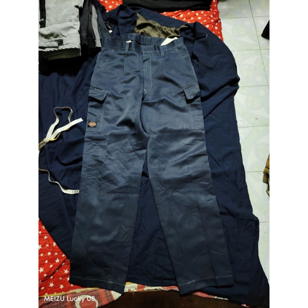 AZITO CARGO WORKWEAR SIZE 31X41 INCH