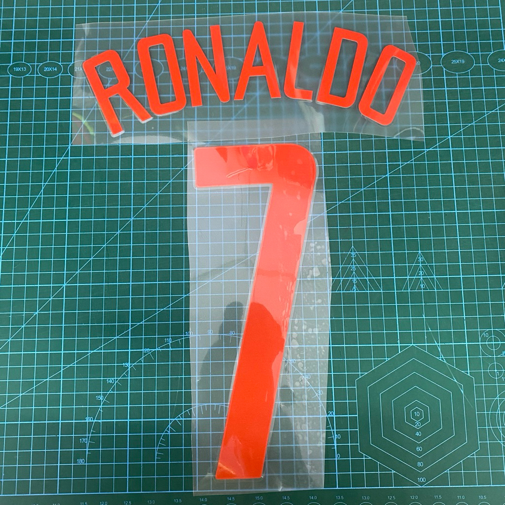 Nameset ronaldo 7 ชื่อสีแดง ชุด 2002 nns
