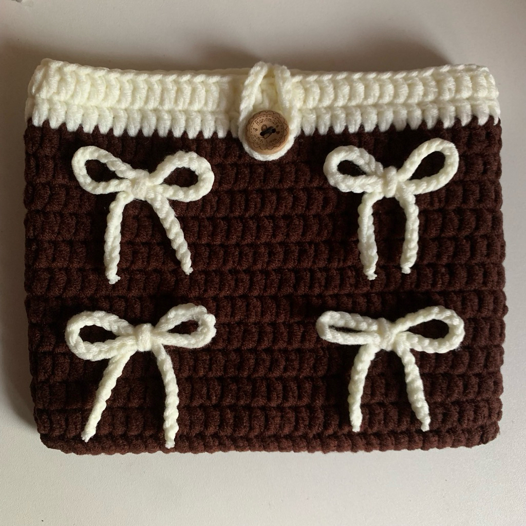 Book Sleeve Crochet 1.0