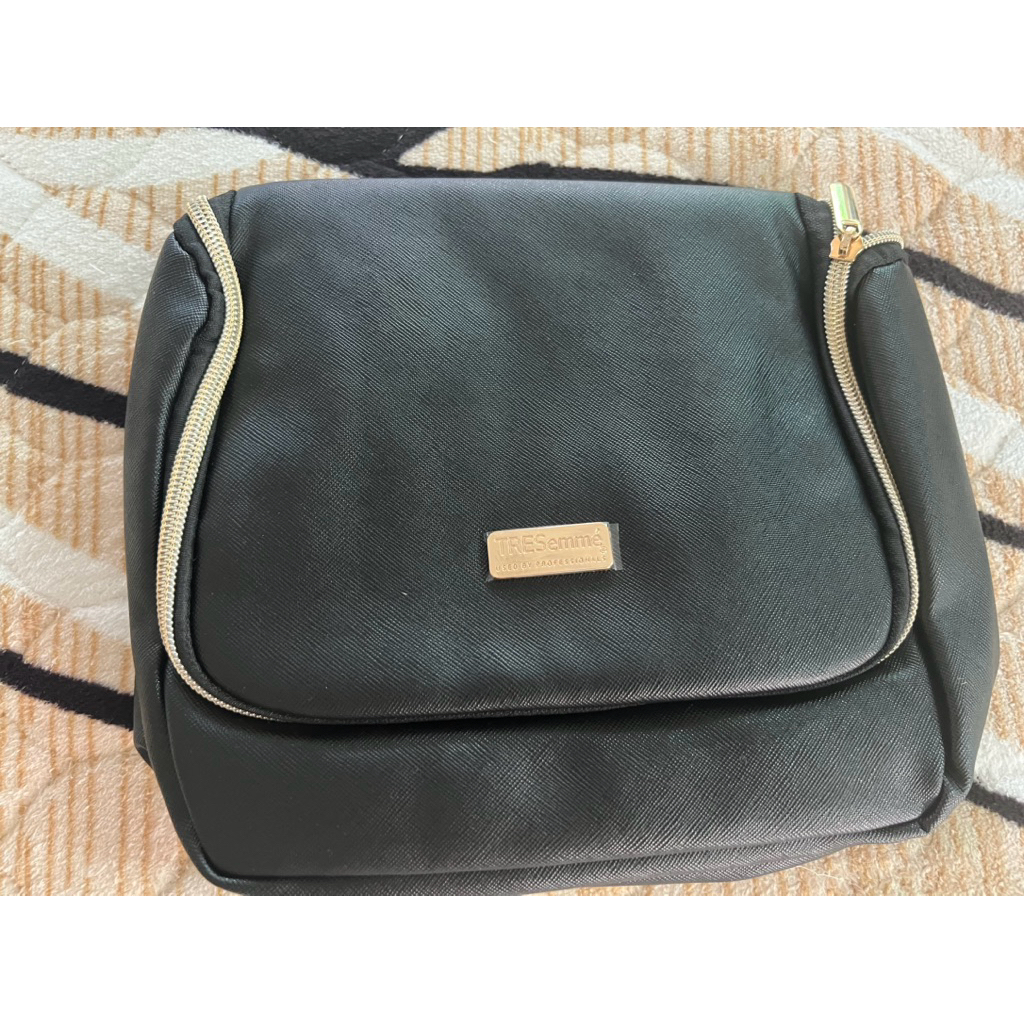 TRESEMME กระเป๋าเครื่องสําอางมืออาชีพมือสองคุณภาพสูง